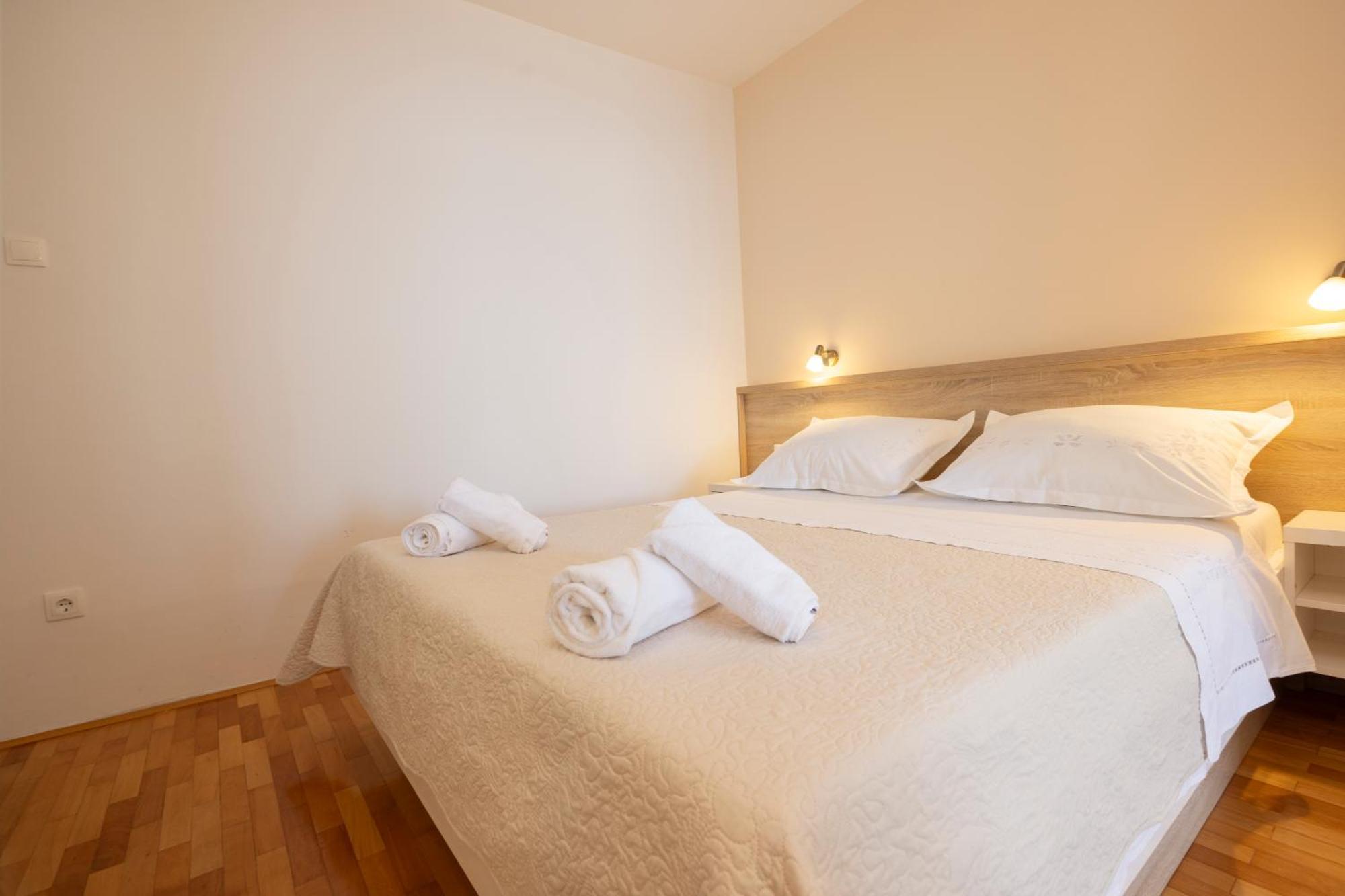 Apartmans Lale Brela Dış mekan fotoğraf
