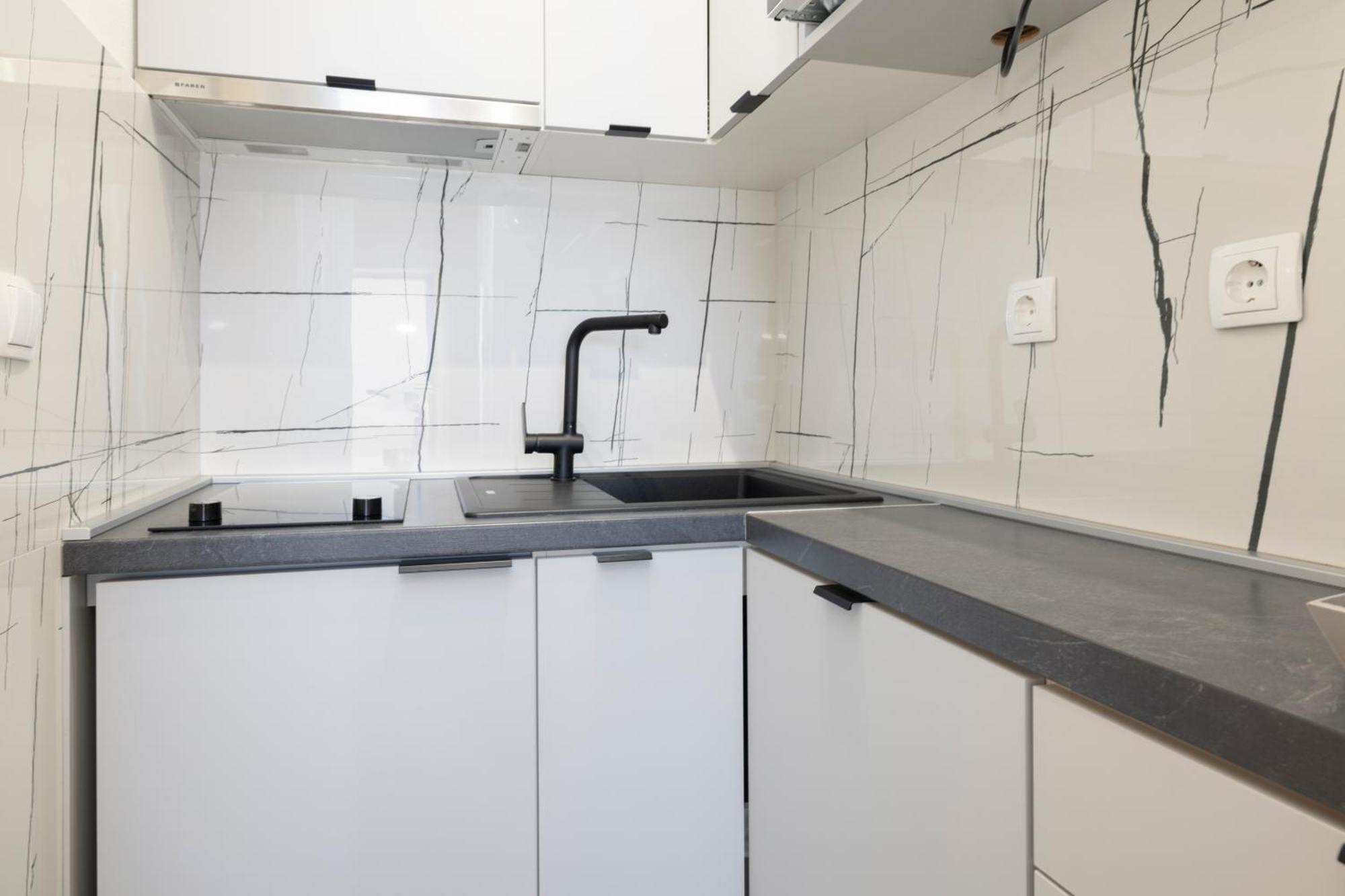 Apartmans Lale Brela Dış mekan fotoğraf